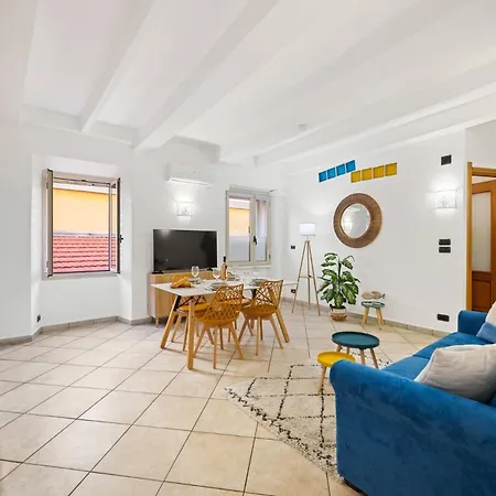 Le Palme Hyper Centre Zone Pietonne Proche Plages Commerces Menton